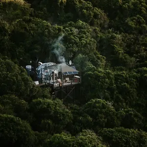 https://thunzi-forest-chalets-and-hot-tubs.port-elizabeth-hotel.com
