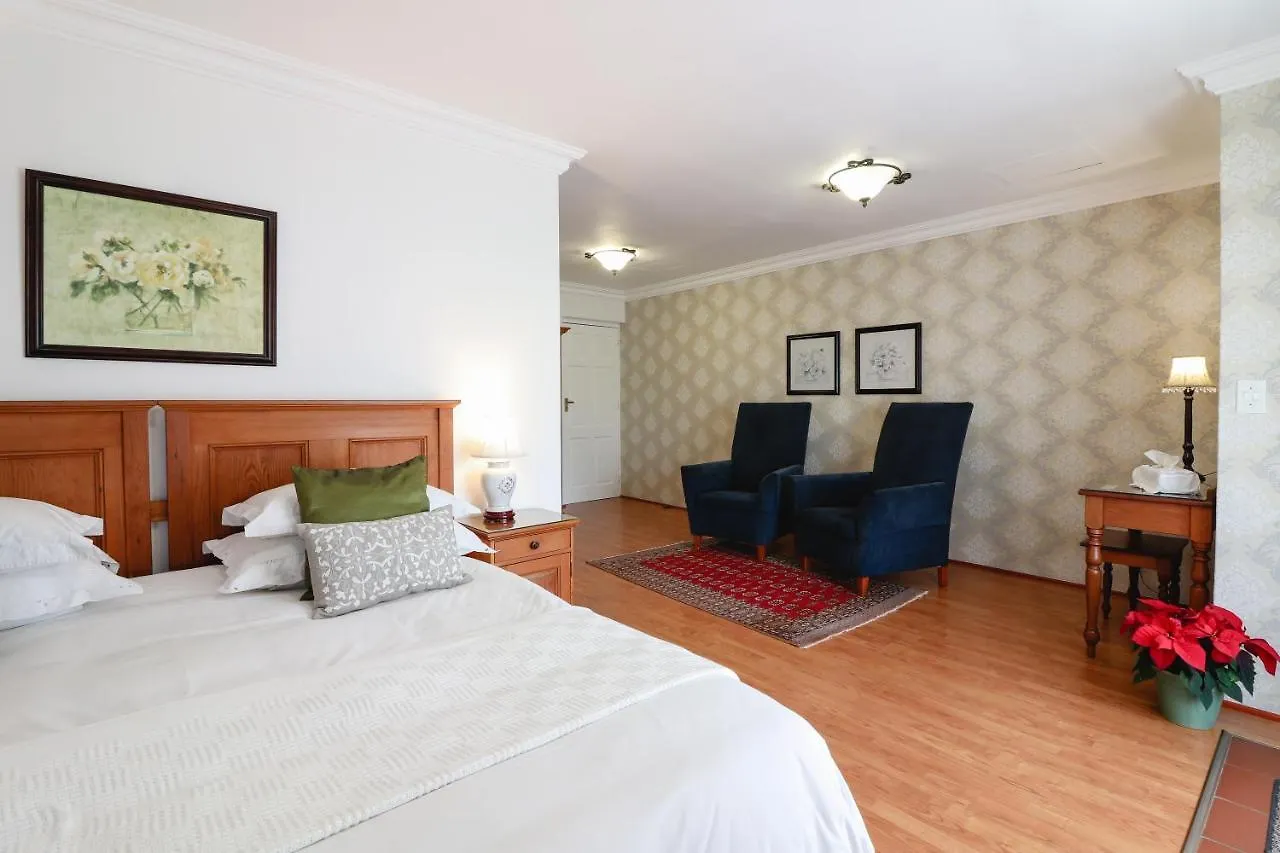 A Tuscan Villa Guest House Fish Hoek