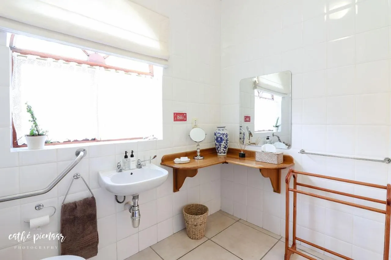 A Tuscan Villa Guest House Fish Hoek 4*,