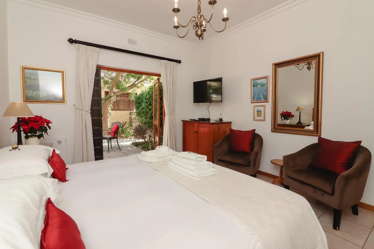A Tuscan Villa Guest House Fish Hoek